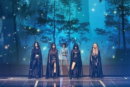 Breaking: SM Entertainment’s new virtual artist nævis unexpectedly showed up at an aespa concert.