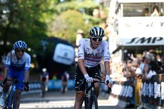 “Challengers on the Rise: The Key Rivals Poised to Dethrone Tadej Pogačar at Il Lombardia 2024”