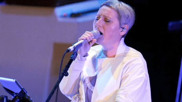 Elizabeth Fraser Discusses Her Journey and the Cocteau Twins’ Impact