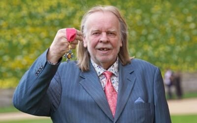 BREAKING: Progressive Rock Icon Rick Wakeman Announces Departure from Music to Pursue Career as Professional Chef..see..more..