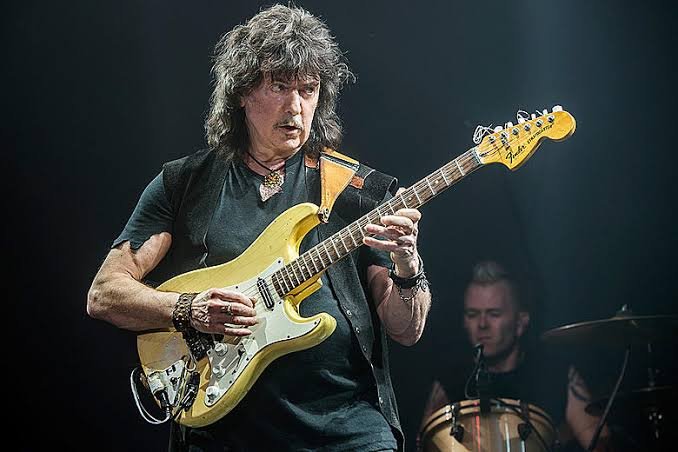 Heartbreaking: Ritchie Blackmore guitarist and co-founder of Deep Purple Just Passed Away at the Age of 79