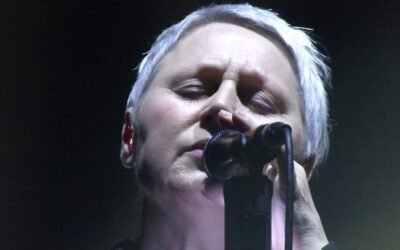 SAD NEWS: Elizabeth Fraser Scottish Singer Just Passed Away at the Age of 61 in a car crash..see..more