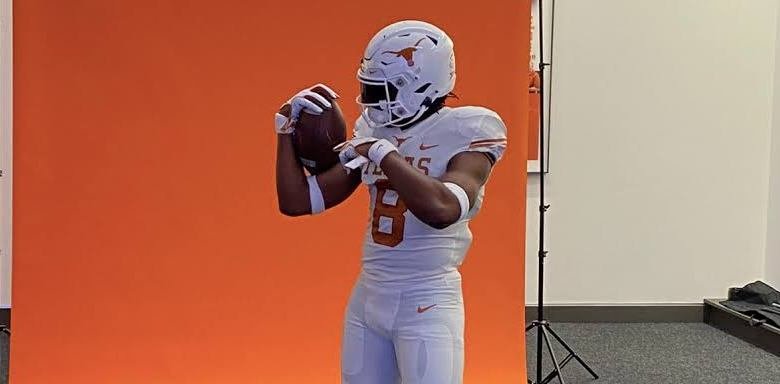 Breaking News: Top 5-Star Wide Receiver Decommits from Texas Longhorns Flips Commitment to Clemson Tigers Over Nebraska and Michigan State………