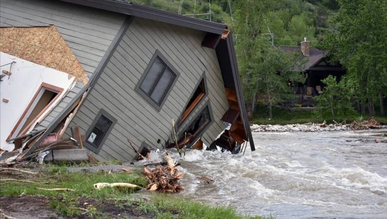 BREAKING NEWS: Apex NC Under Mandatory Evacuation Order Due to Impending Flood…see..more