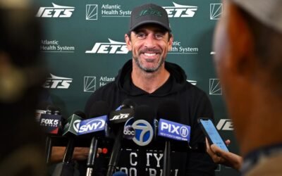 Heartfelt Speech : Aaron Rodgers Vows to Stay loyal and Committed to Green Bay Packers: Aaron Rodger Vows Loyalty to Packers…..