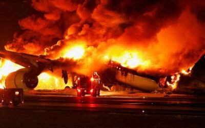 BREAKING NEWS: Davastating: fire burn down the Beautiful Dollywood in Tennessee Just Now due to.……