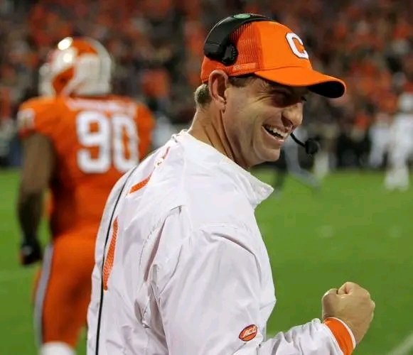 Clemson extends Dabo Swinney’s contract