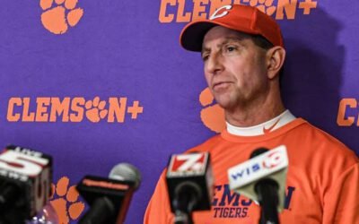 Breaking News: Dabo Swinney Just Angrily Announces His Resignation And Departure Immediately After Facing…