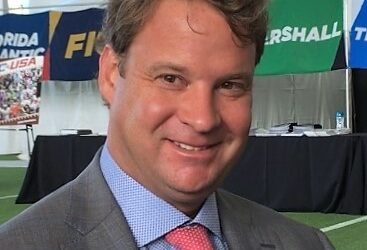 Ole Miss Rebel headcoach Lane Kiffin has been recognised a very best coach receiving prestigious awards…..