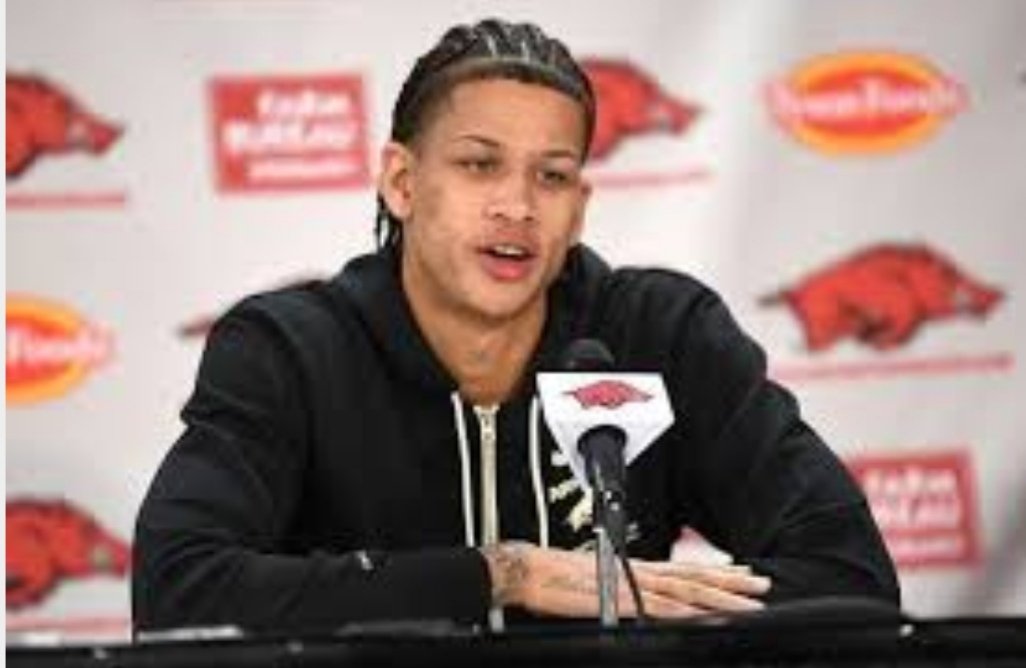 Arkansas Razorbacks Star Trevon Brazile, Who Recently Signed a $15M NIL Deal, Rejects a $25M Offer from Kentucky Wildcats: ‘My Loyalty Lies with Arkansas….