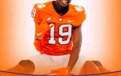 BREAKING: 4 Star WR Shocks South Carolina with Decommitment, Flips Commitment to Clemson Tigers over Missouri, and…..